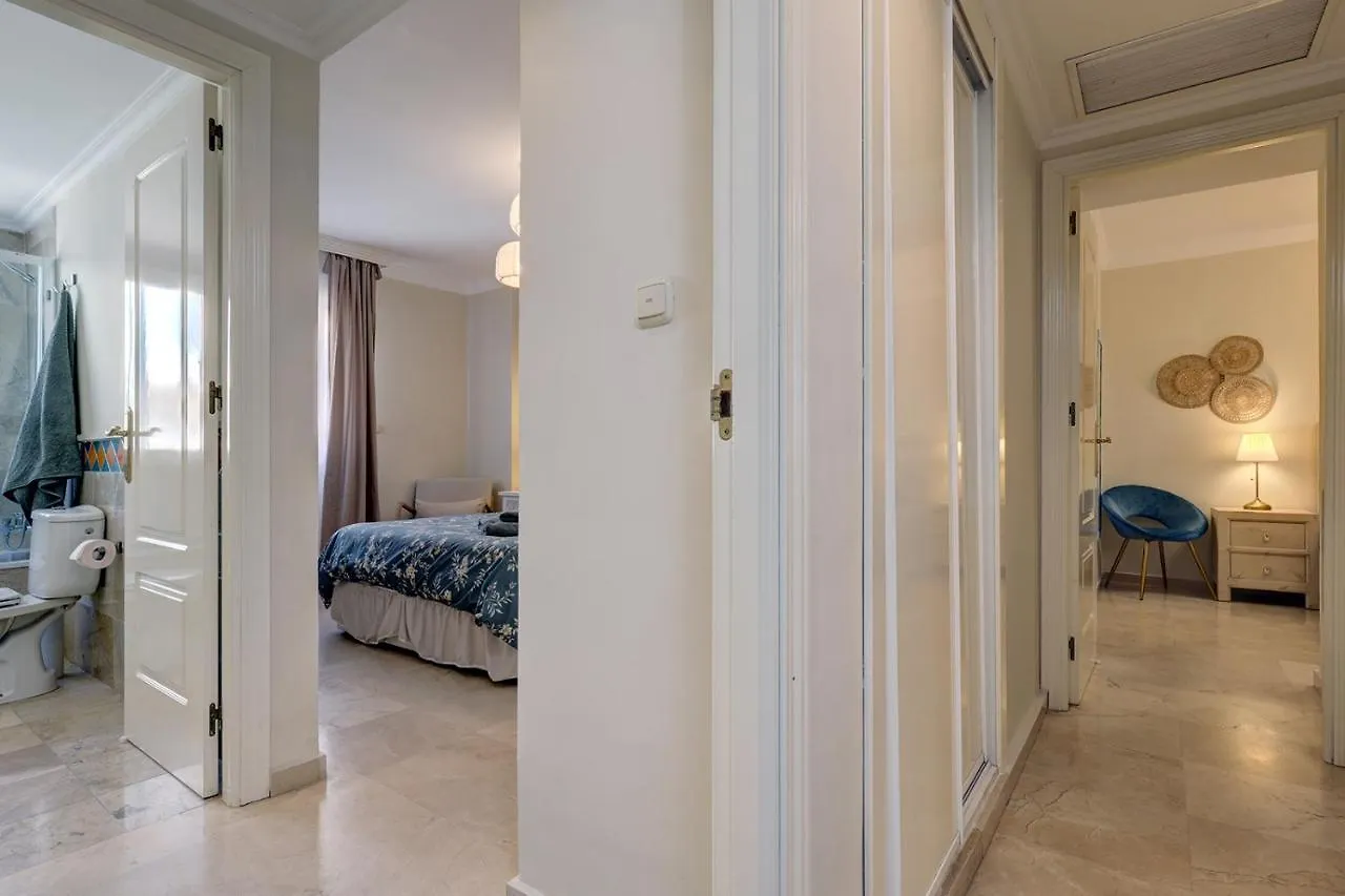 Apartment Lujo En Banana Beach Primera Linea De Playa Marbella Spain